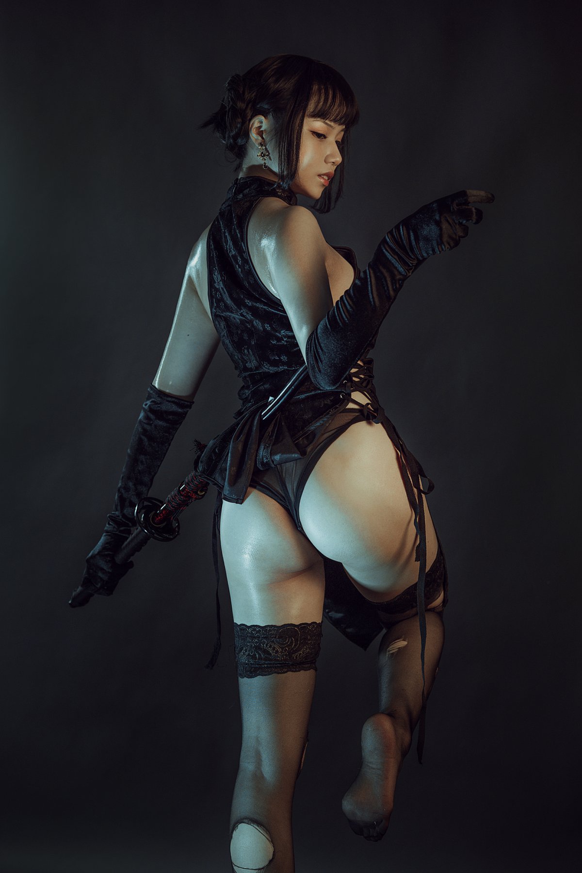 七月喵子 - 穿旗袍耍剑